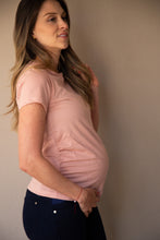Cargar imagen en el visor de la galería, T-shirt Básica manga corta palo de rosa | Ropa de maternidad