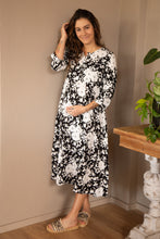 Cargar imagen en el visor de la galería, Vestido Calma estampado blanco y negro | Vestidos de maternidad
