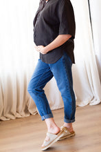 Cargar imagen en el visor de la galería, Jean Boyfriend Azul | Jeans de maternidad