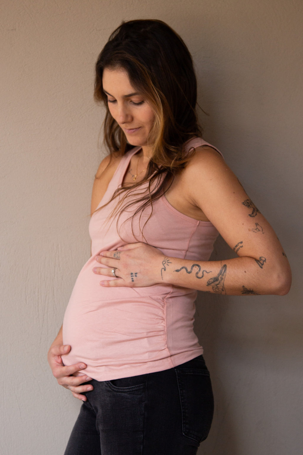 T-shirt básica manga sisa palo de rosa | Ropa de maternidad